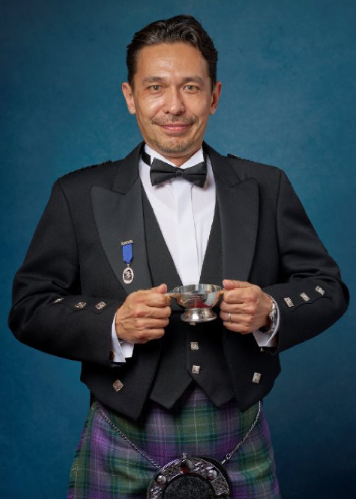 金子 亜矢人 ベンツェ氏